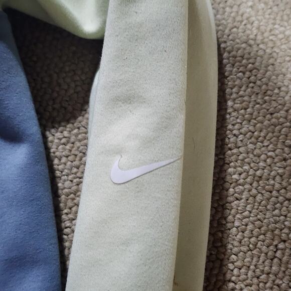 Nike Women’s Therma Fit Fleece Color Block Training Hoodie Sweatshirt Large L - Picture 3 of 4